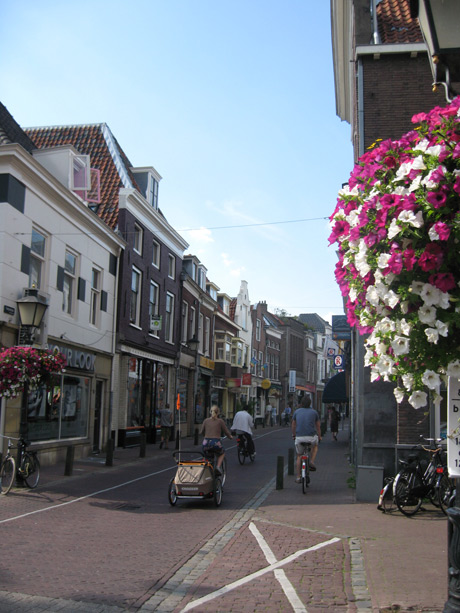 Shopping street utrecht photo