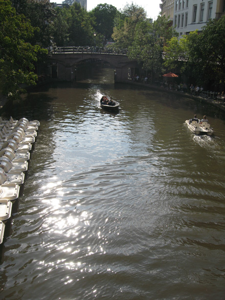 Canalul oudegracht utrecht foto